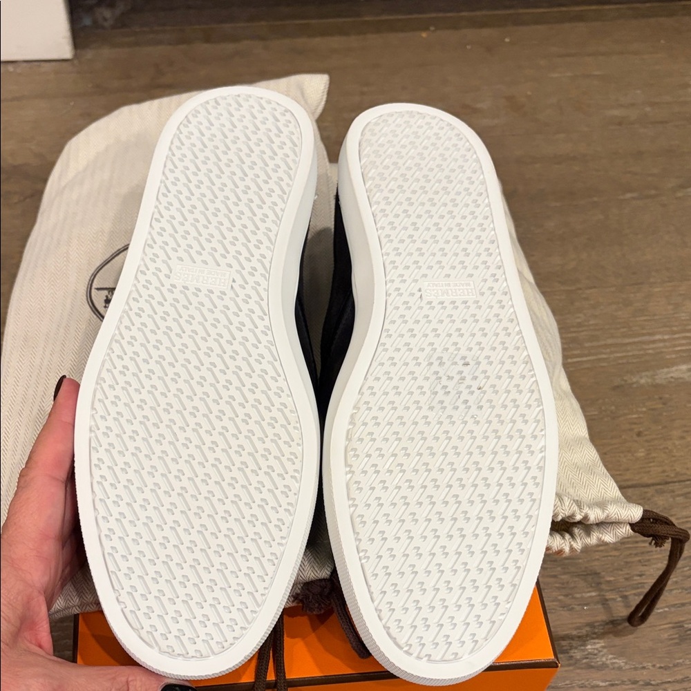 Hermes black suede sneakers - Picture 4 of 4
